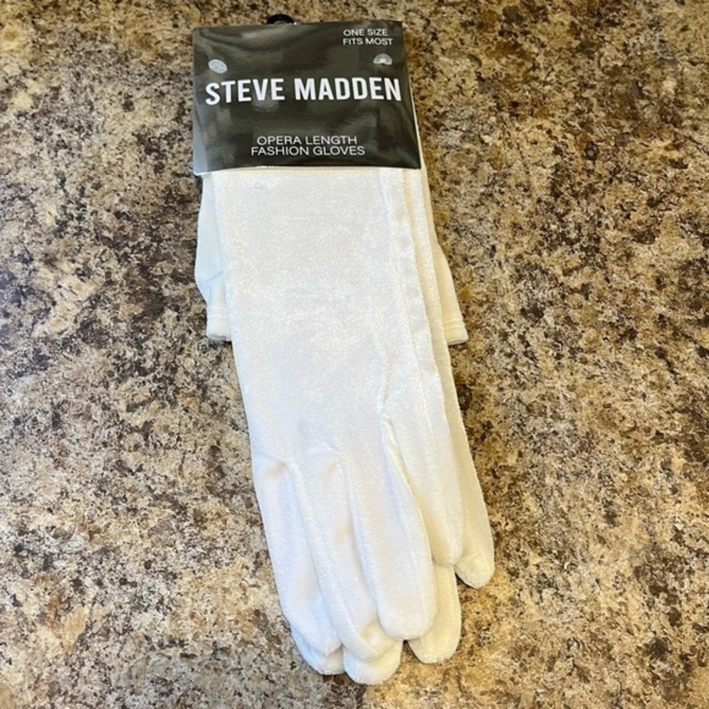 NWT Steve Madden Opera Length Fashion Gloves White